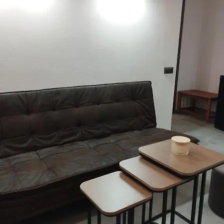 Uruci Apartament *