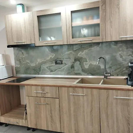Apartament Uruci